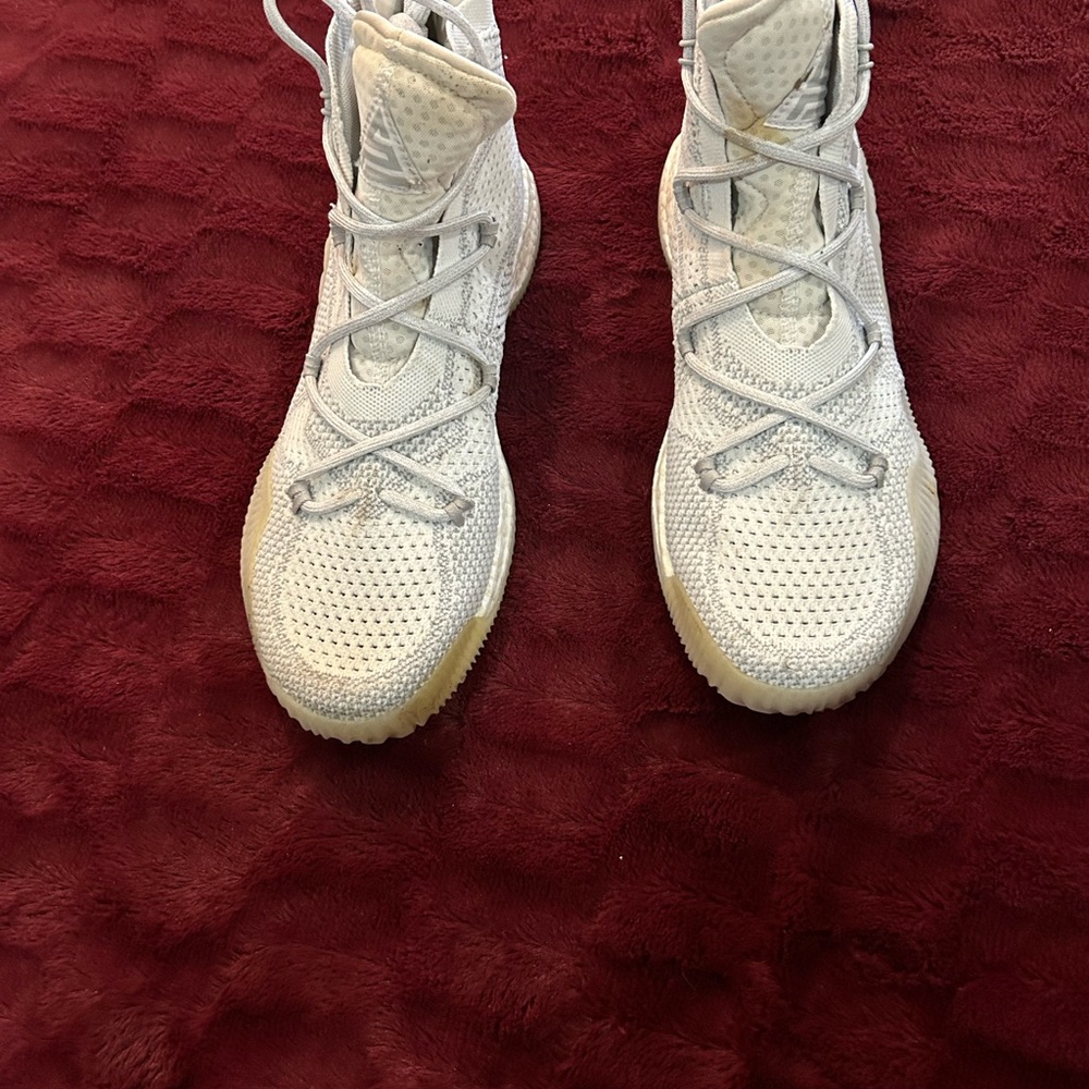 As is addias high top basketball sneakers